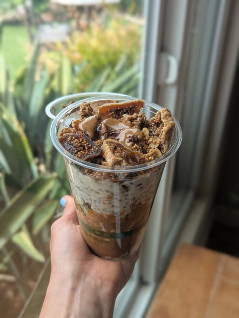 Breakfast: Fig + Almond Butter Cacao Protein Oats (vegan)